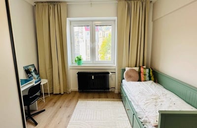 Vermietung einer geräumigen 3-Zimmer-Wohnung, 56 m², Stadtteil Staré Mesto, Bratislava, Slowakei